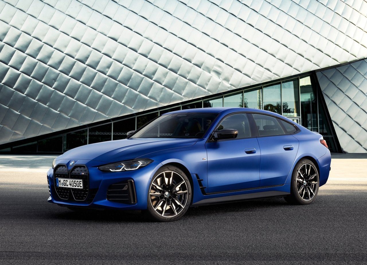 BMW i4, foto 1