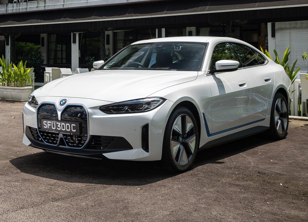 BMW i4, foto 11