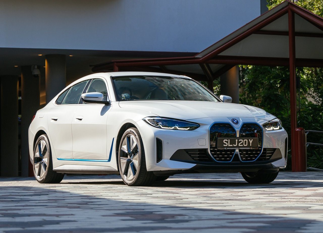 BMW i4, foto 16