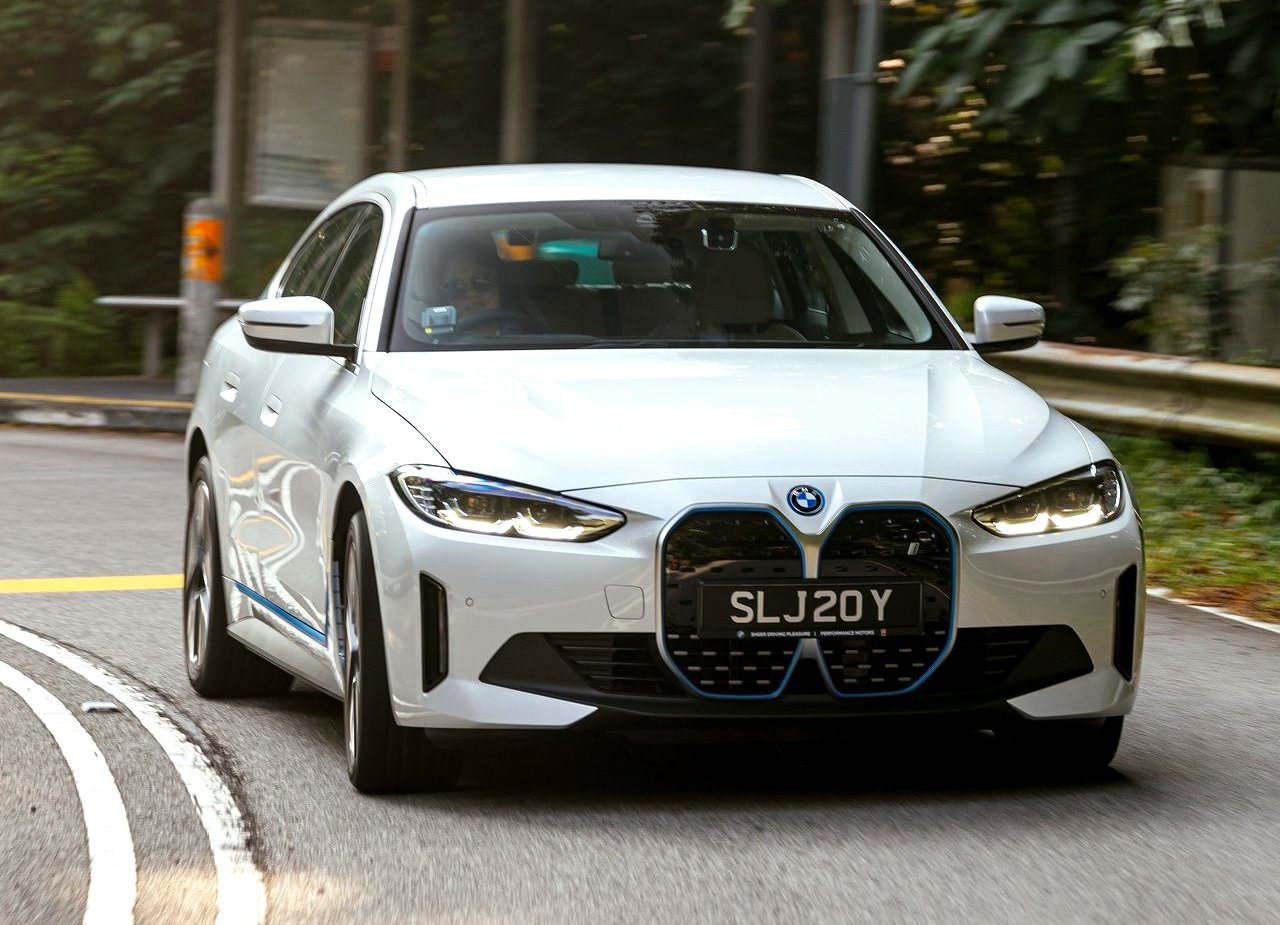 BMW i4, foto 31
