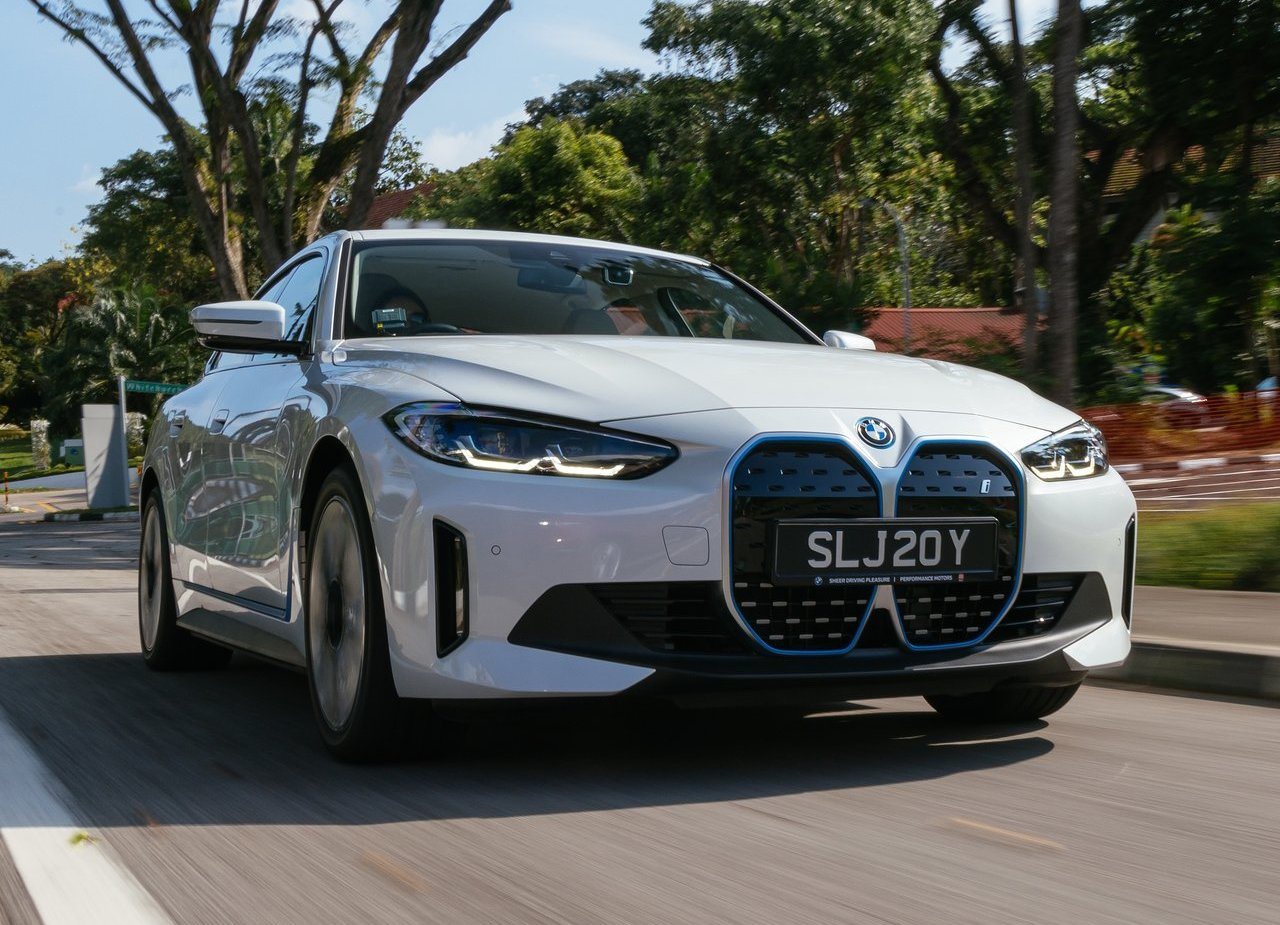 BMW i4, foto 32