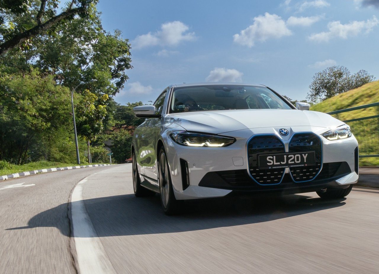 BMW i4, foto 33