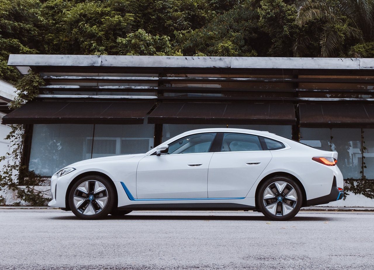 BMW i4, foto 58