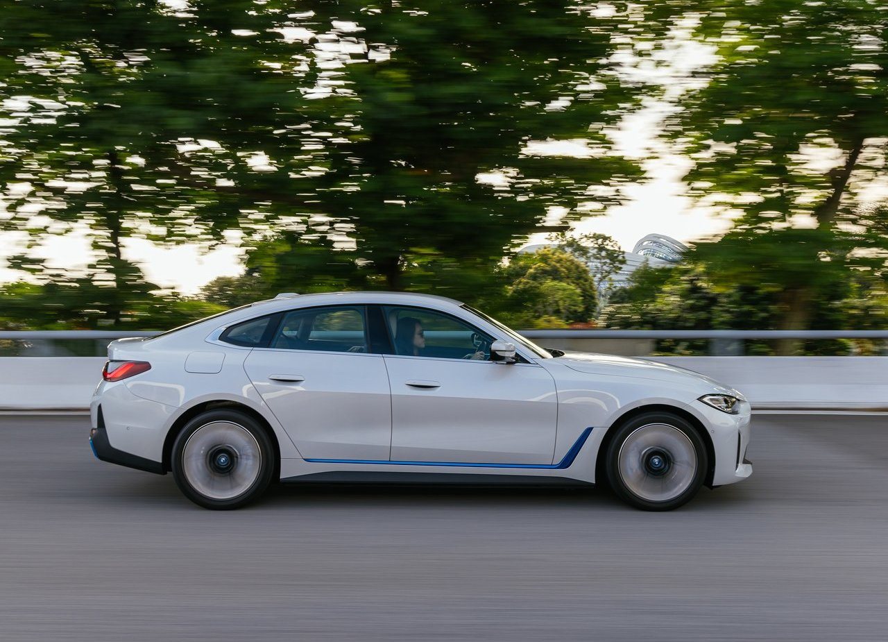 BMW i4, foto 63