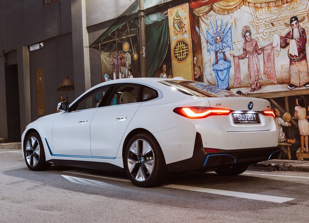 BMW i4, foto 69