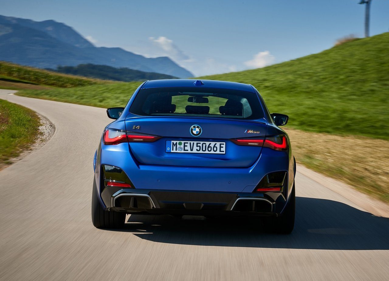 BMW i4, foto 99