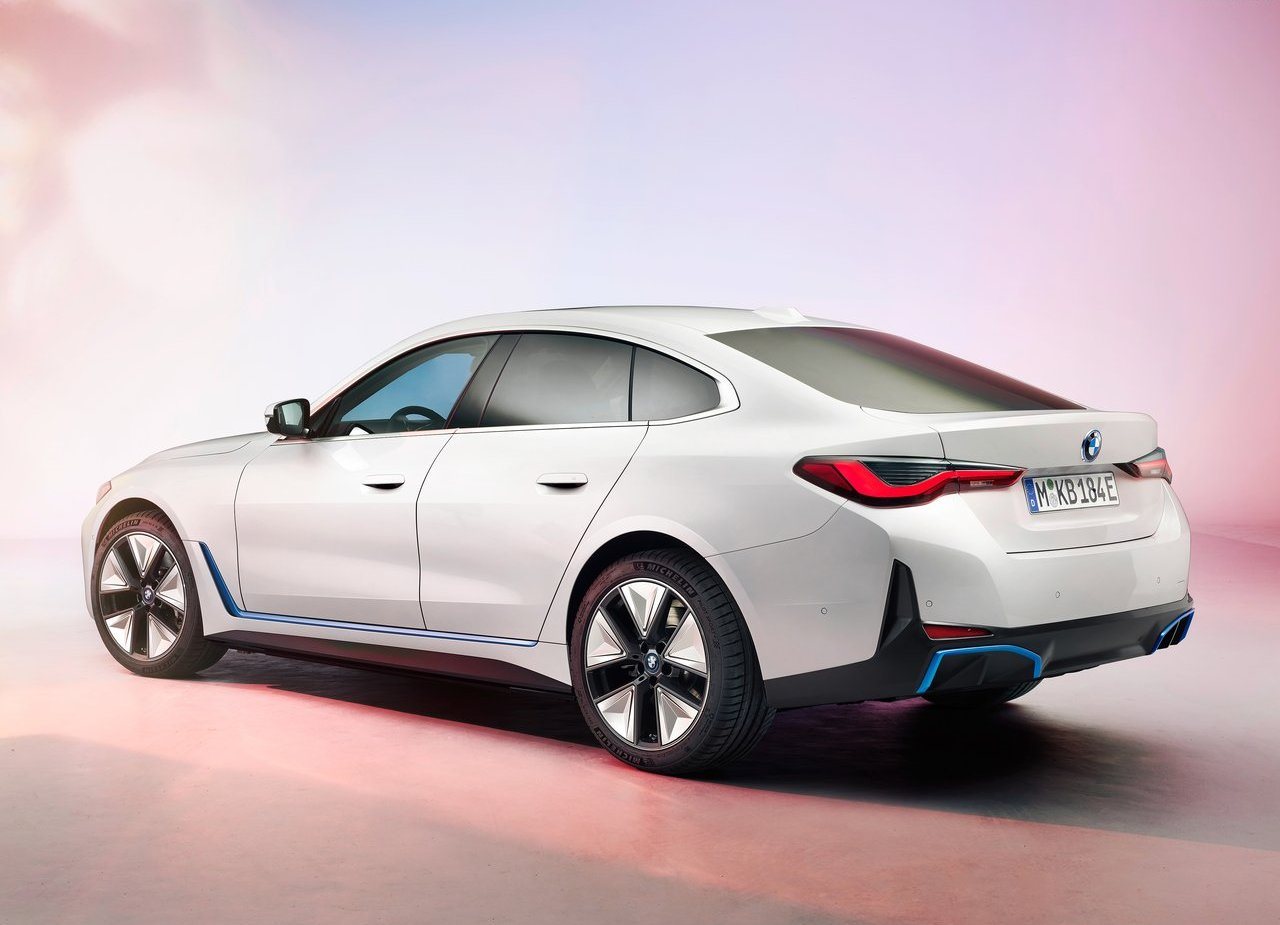 BMW i4, foto 122