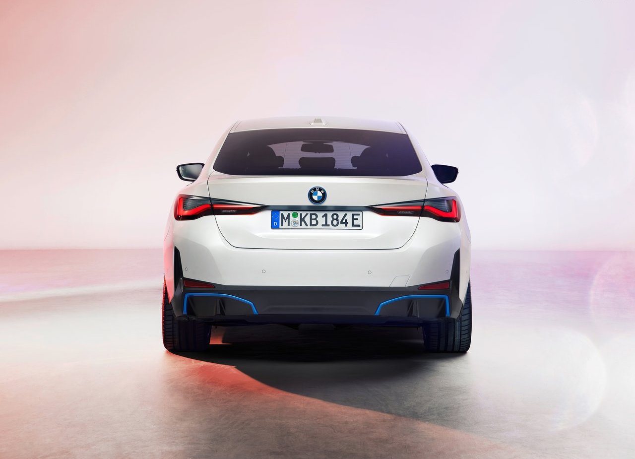 BMW i4, foto 124