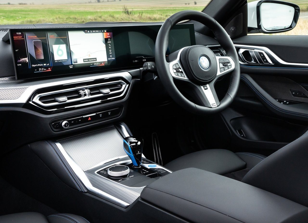 BMW i4, foto 130