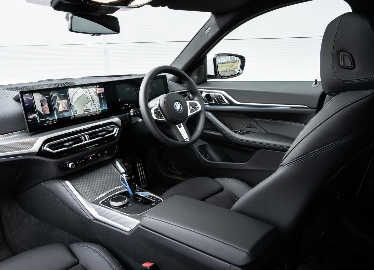 BMW i4, foto 131