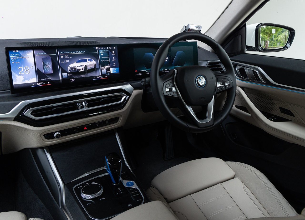 BMW i4, foto 133
