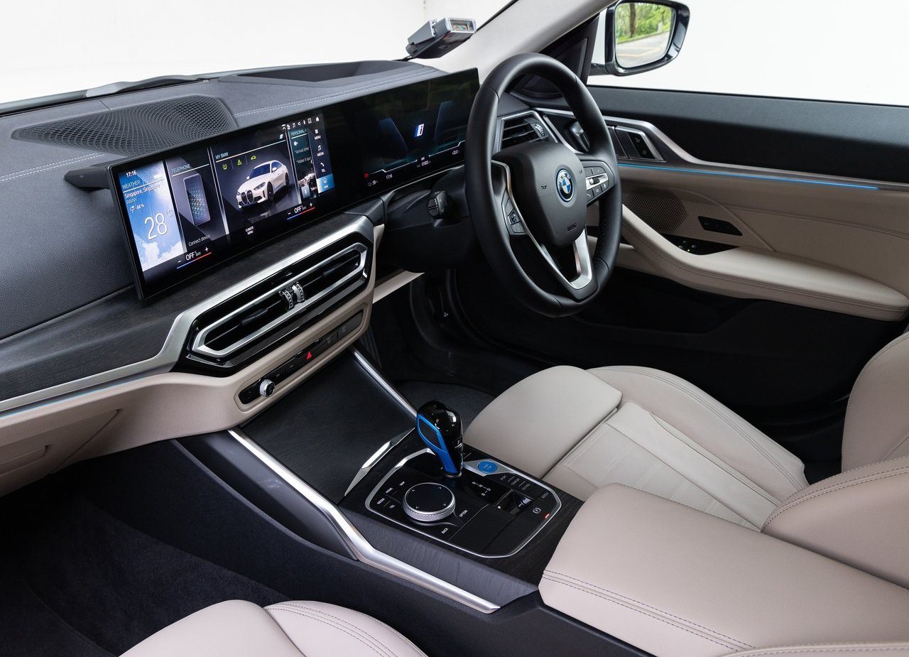 BMW i4, foto 134
