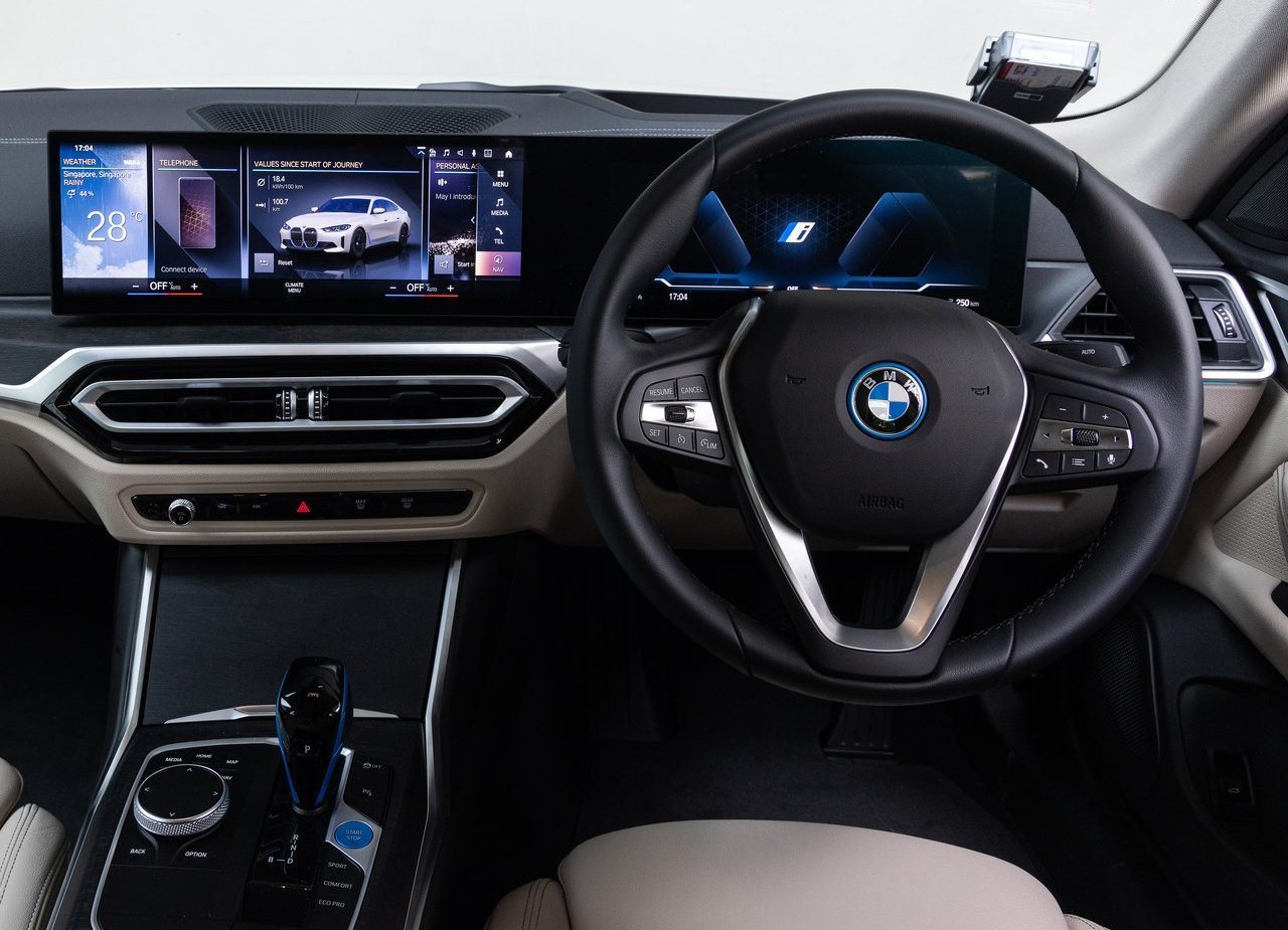 BMW i4, foto 135