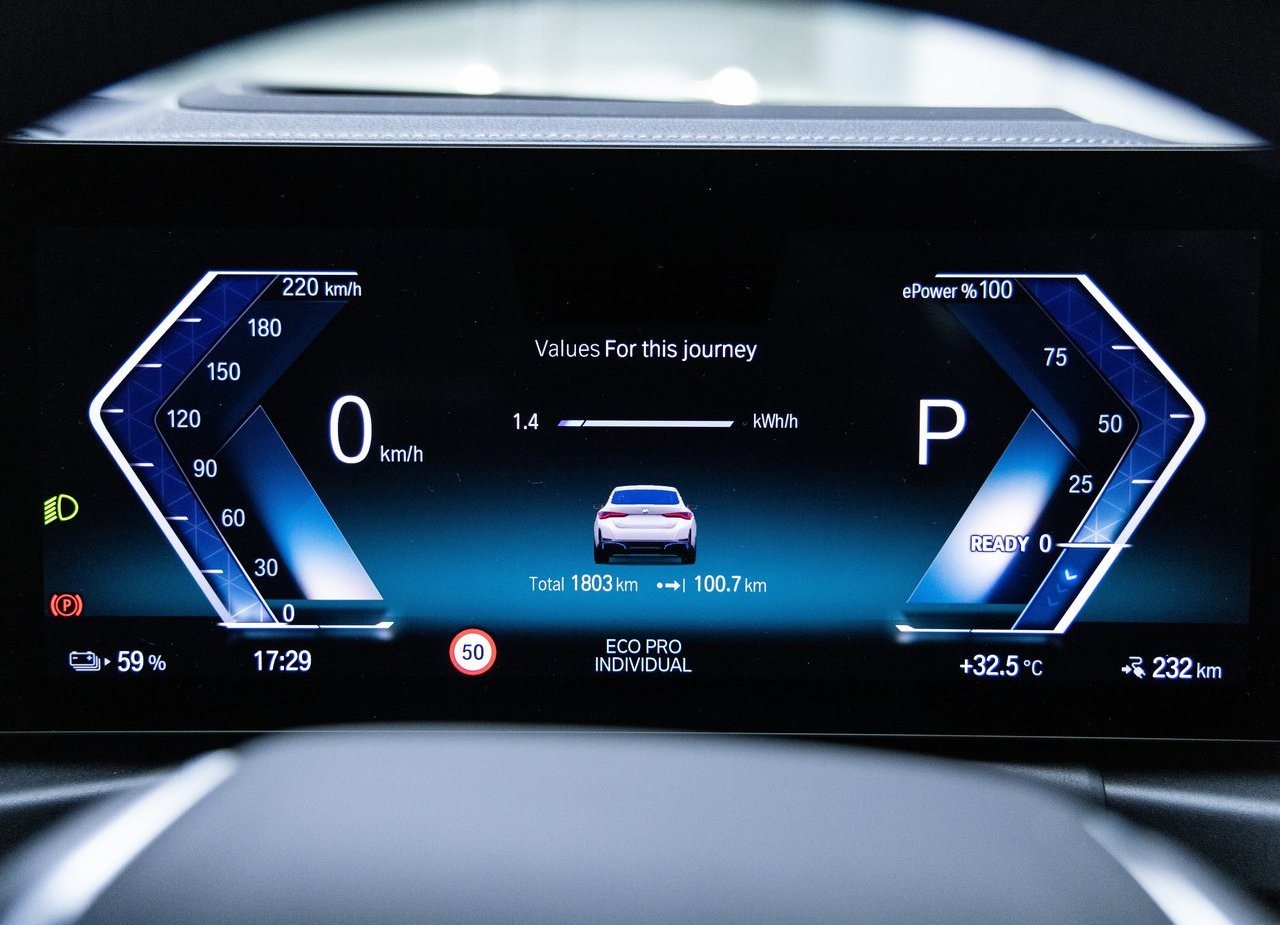 BMW i4, foto 151