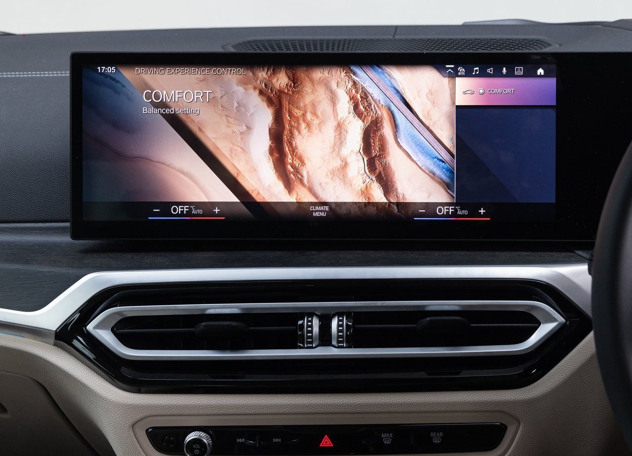 BMW i4, foto 157