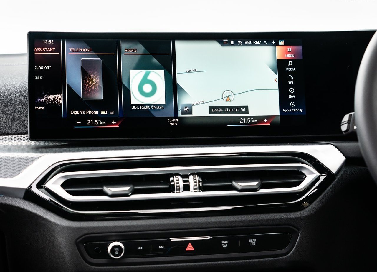 BMW i4, foto 161