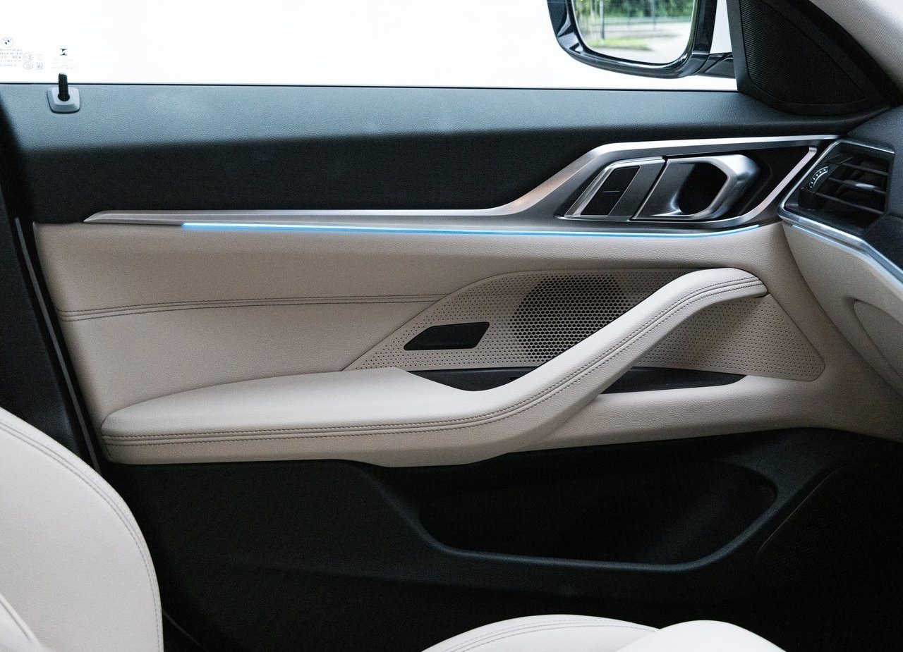 BMW i4, foto 174