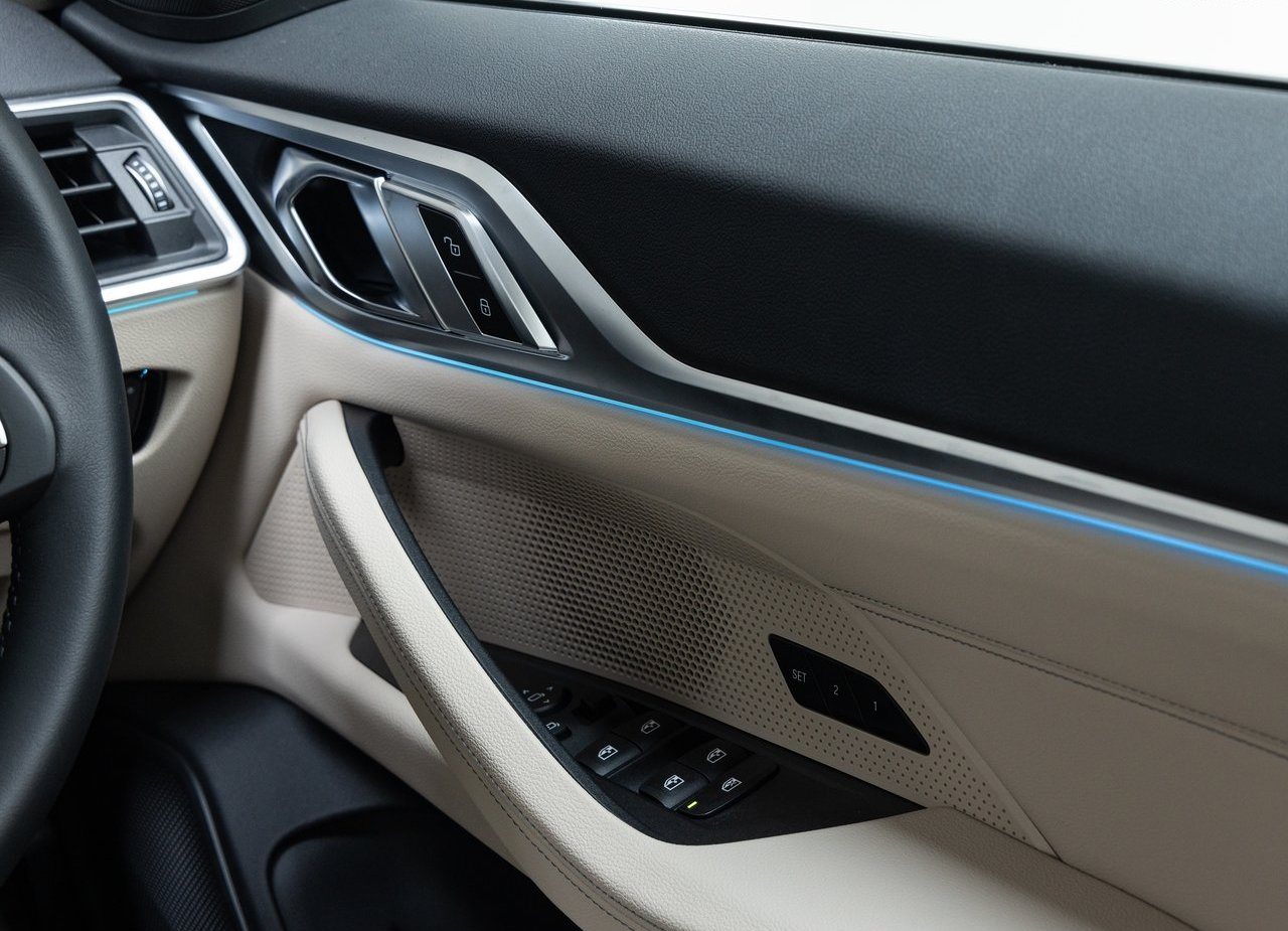 BMW i4, foto 175