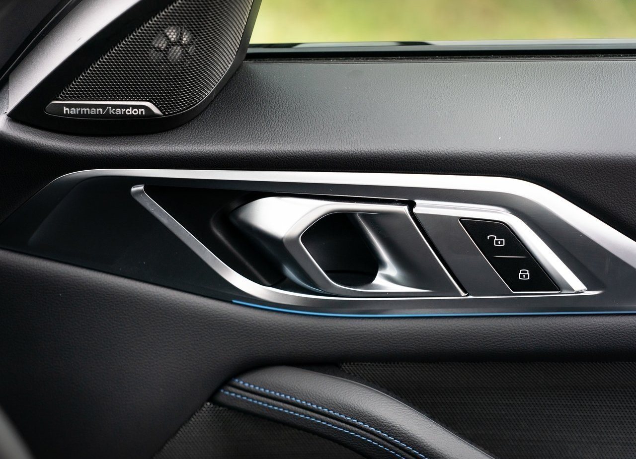 BMW i4, foto 176