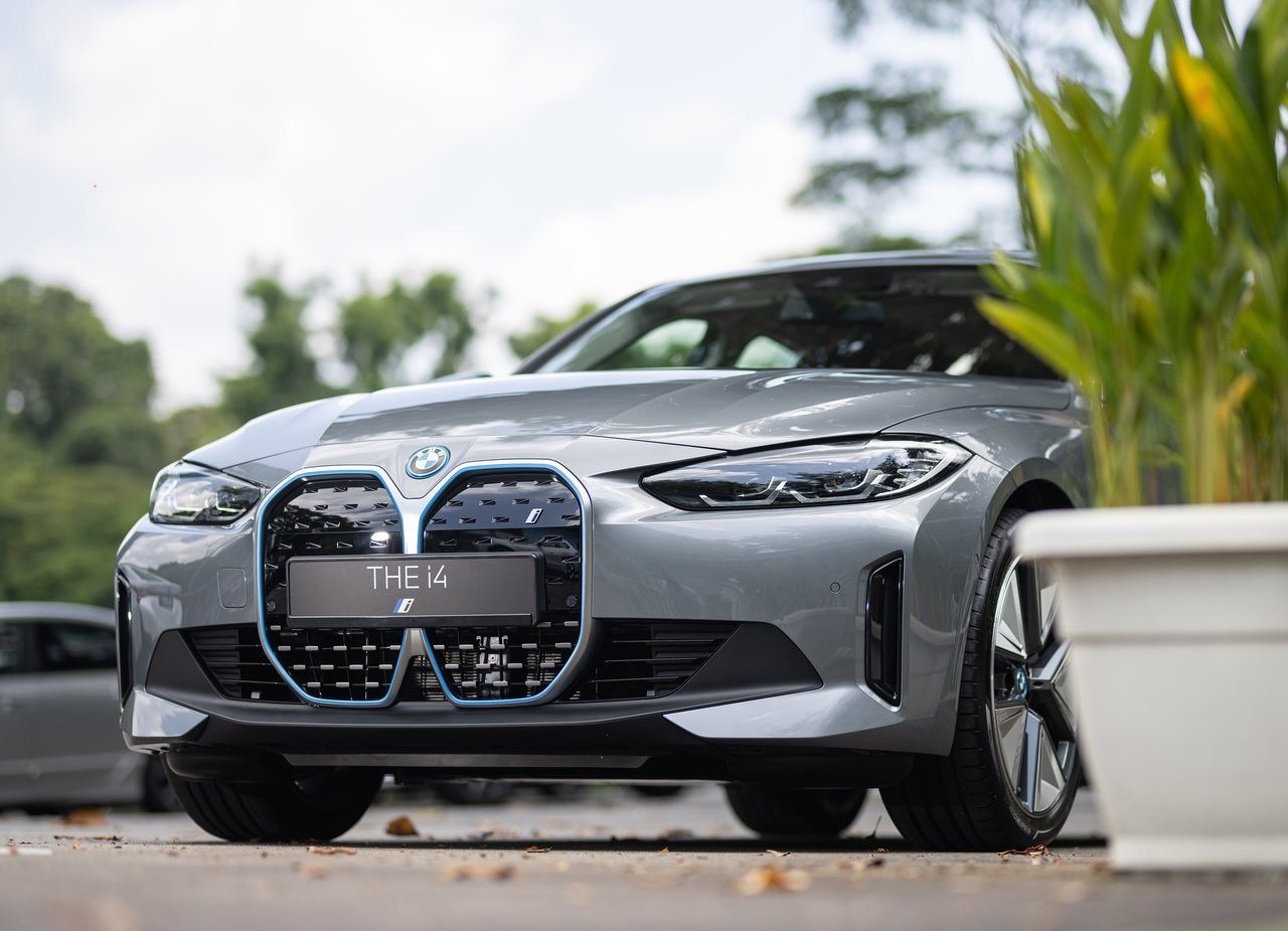 BMW i4, foto 180