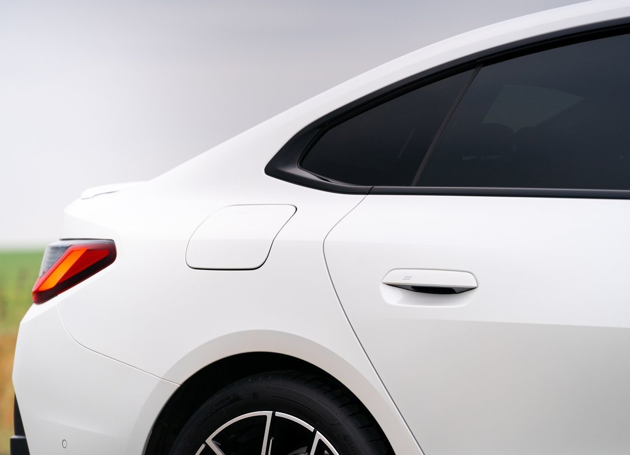 BMW i4, foto 195