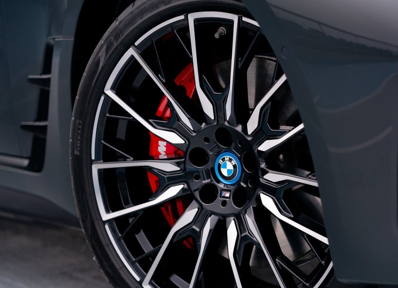 BMW i4, foto 199