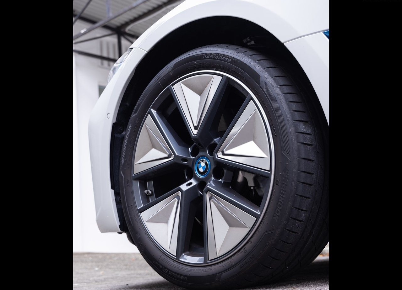 BMW i4, foto 205
