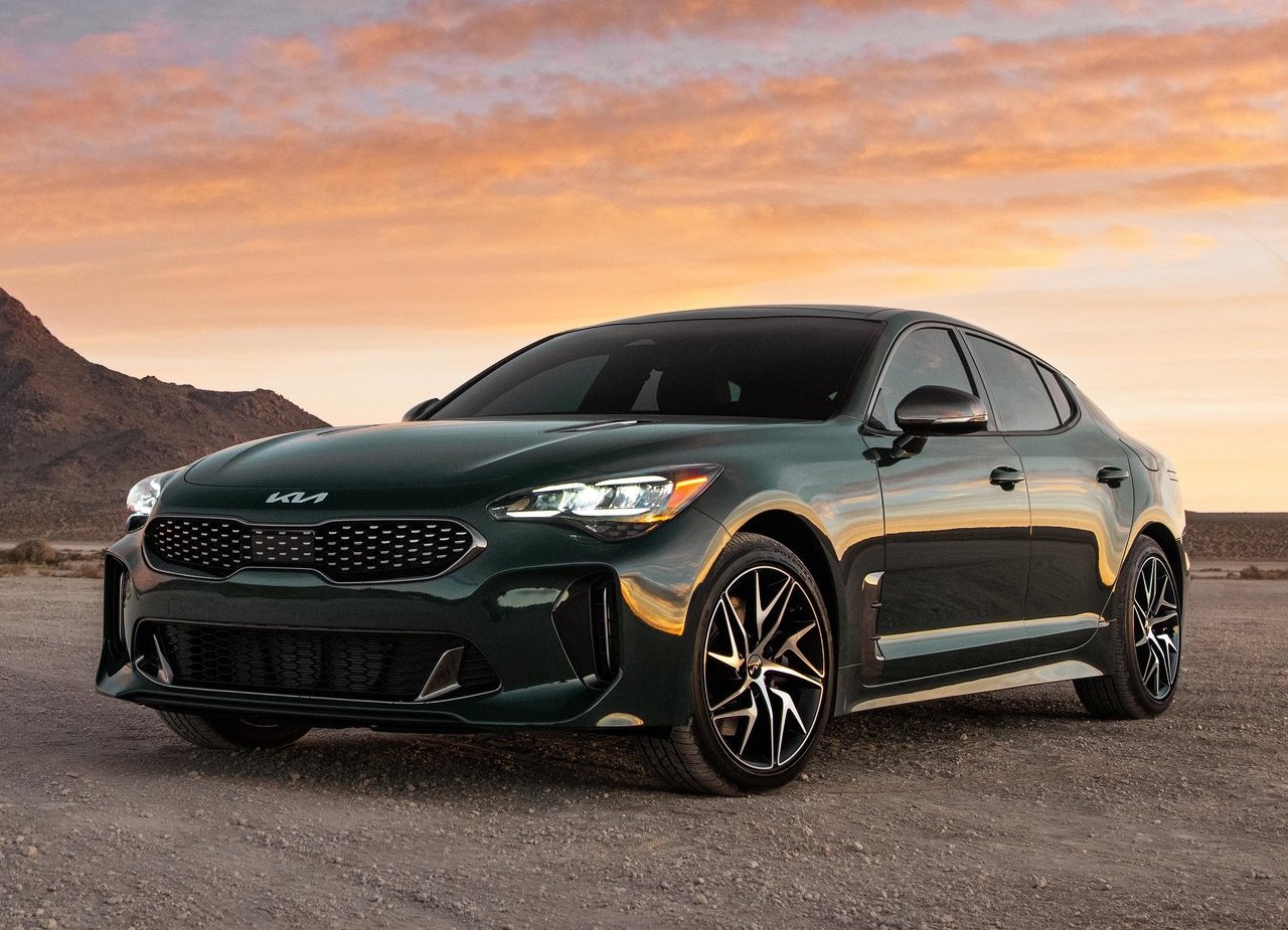 2022 - KIA STINGER, foto 1