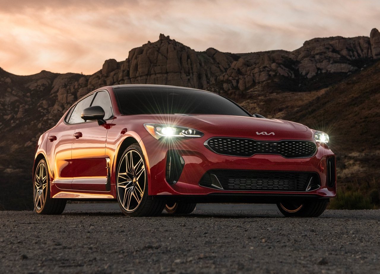 2022 - KIA STINGER, foto 4