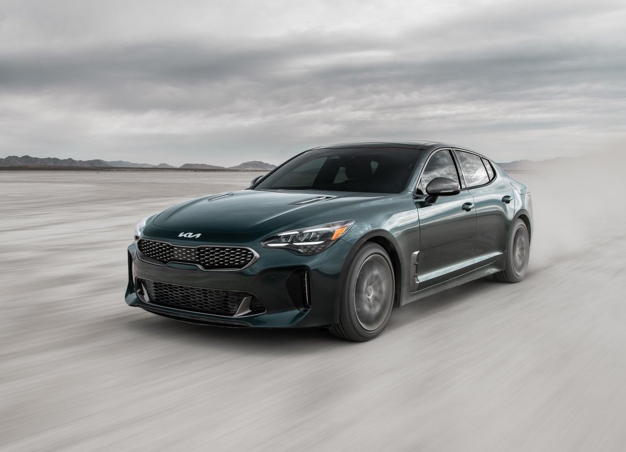 2022 - KIA STINGER, foto 14
