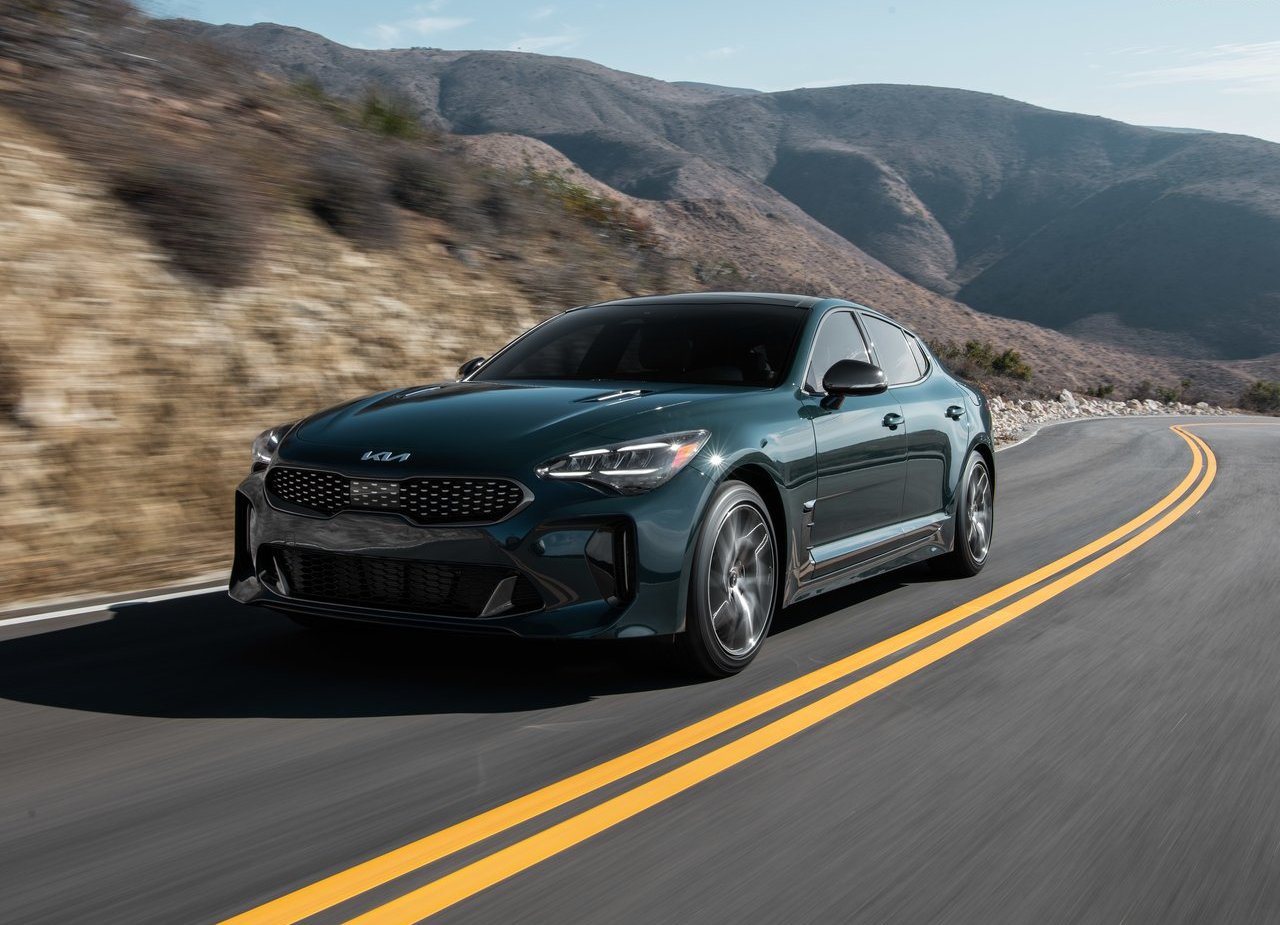2022 - KIA STINGER, foto 15