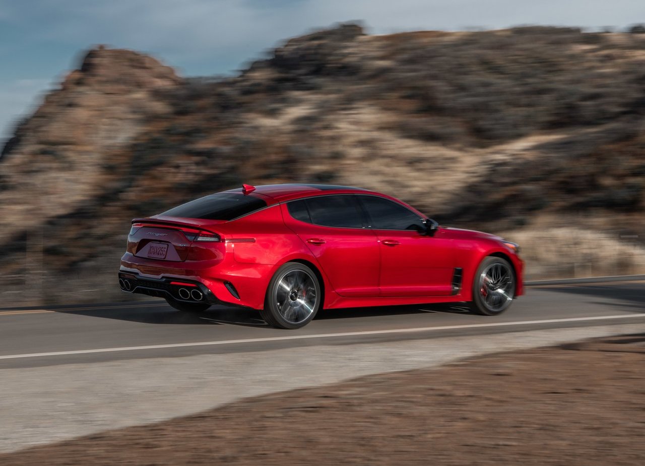 2022 - KIA STINGER, foto 23