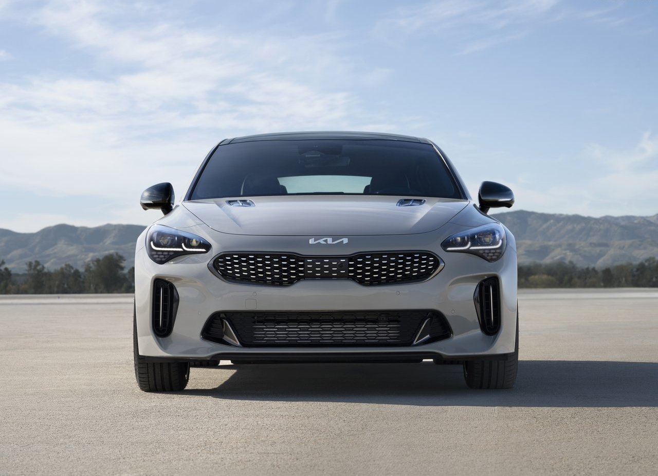 2022 - KIA STINGER, foto 31
