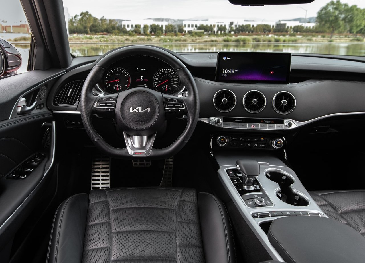 2022 - KIA STINGER, foto 40