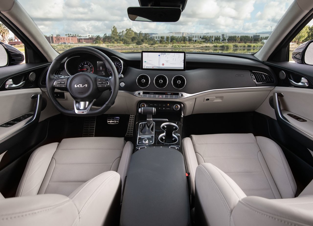 2022 - KIA STINGER, foto 41
