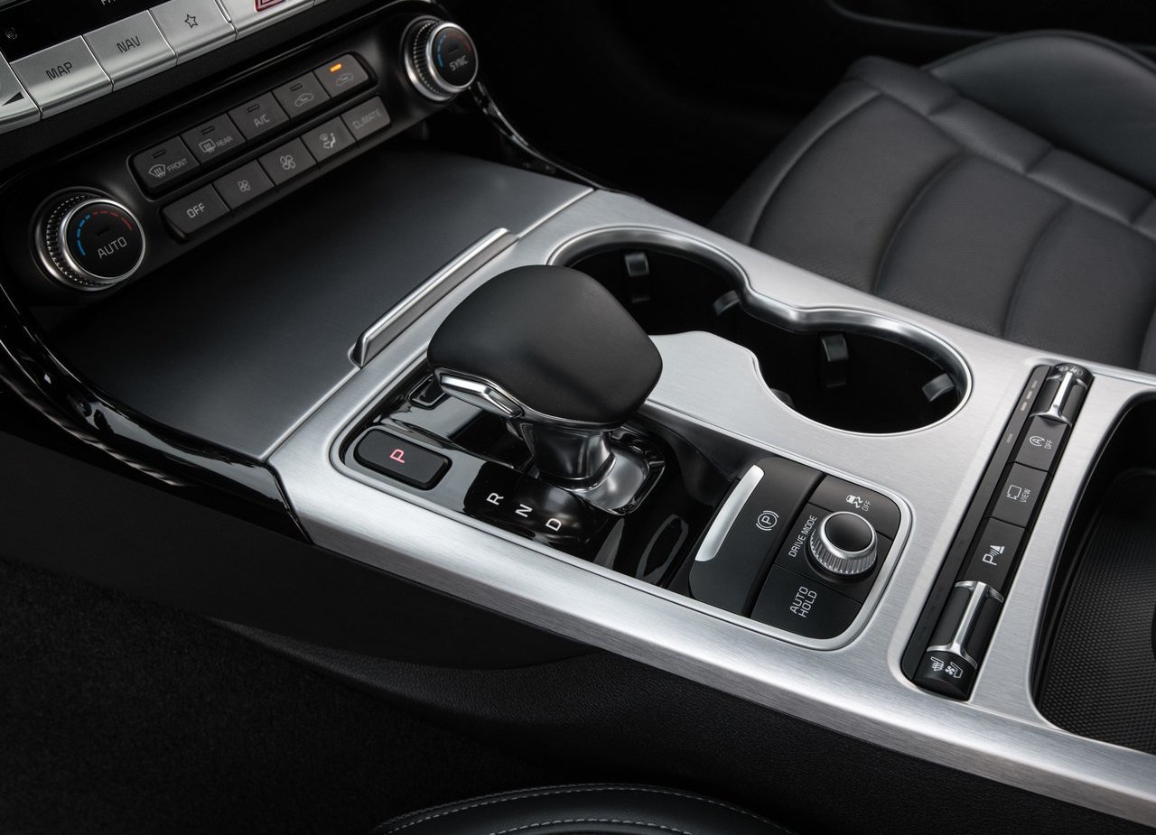 2022 - KIA STINGER, foto 50