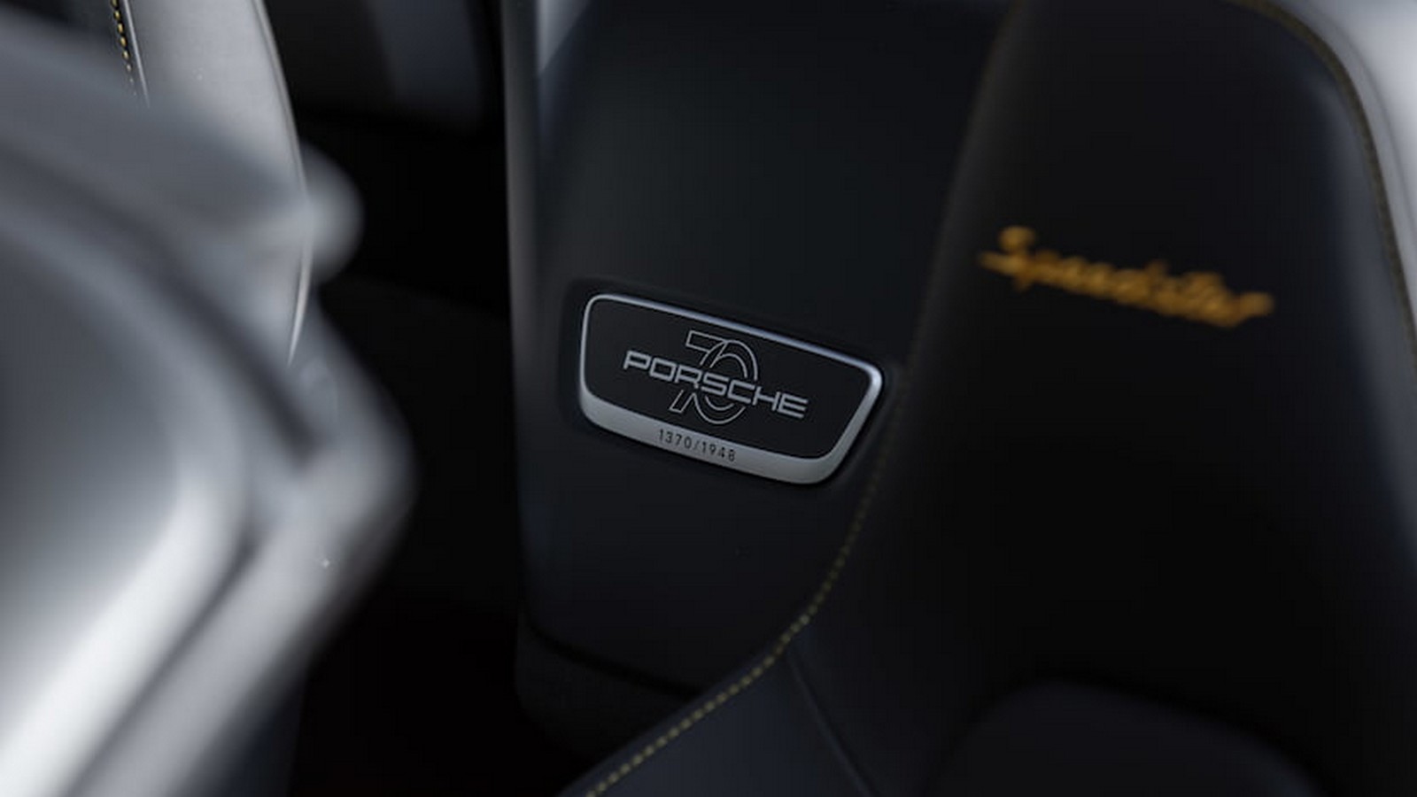 2019 - PORSCHE 911 SPEEDSTER SIGNAL YELLOW, foto 12