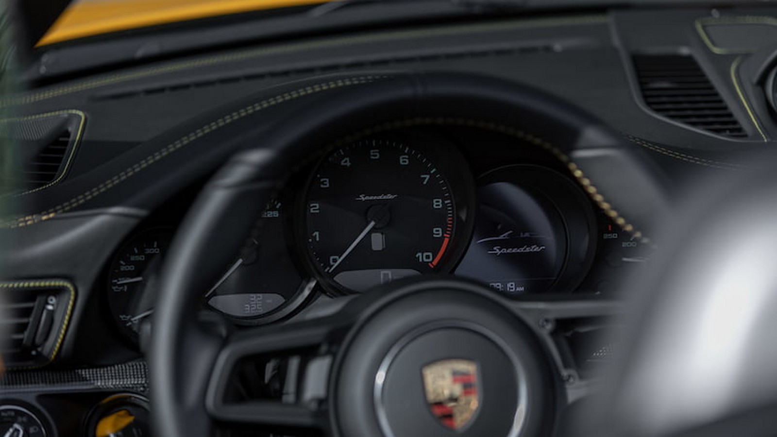 2019 - PORSCHE 911 SPEEDSTER SIGNAL YELLOW, foto 16