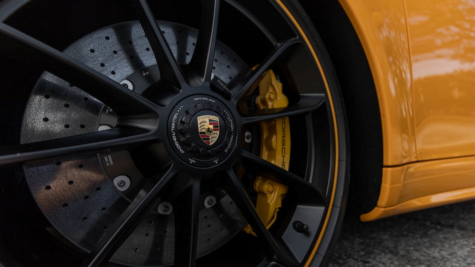 2019 - PORSCHE 911 SPEEDSTER SIGNAL YELLOW, foto 27