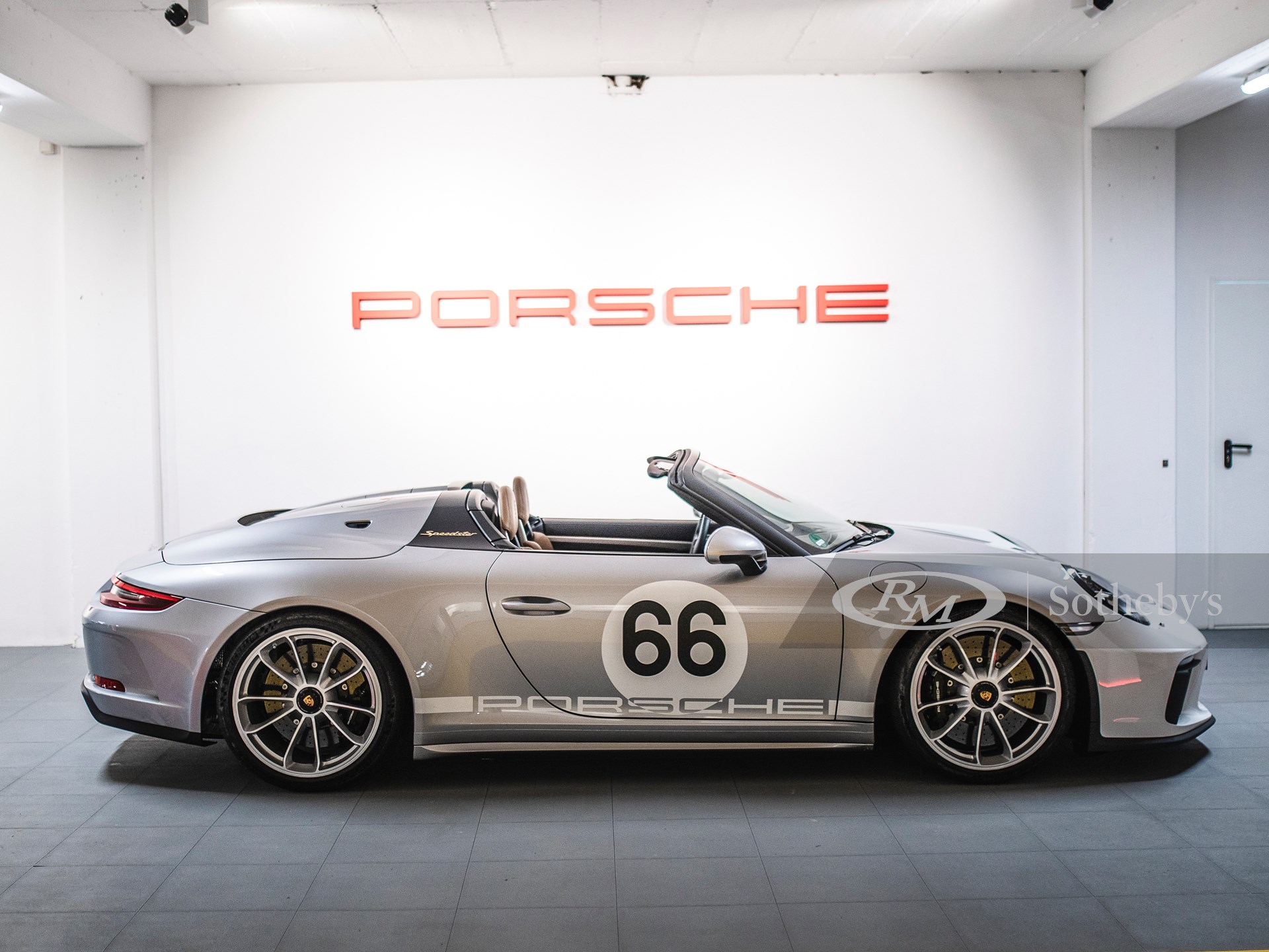 2019 - PORSCHE 911 SPEEDSTER HERITAGE DESIGN, foto 5