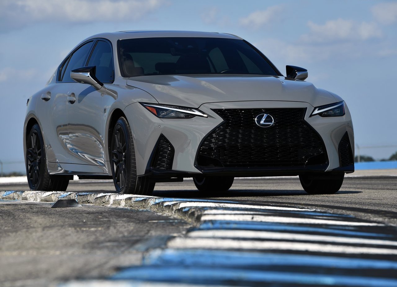 2022 - LEXUS IS 500 F SPORT PERFORMANCE LAUNCH EDITION, foto 8