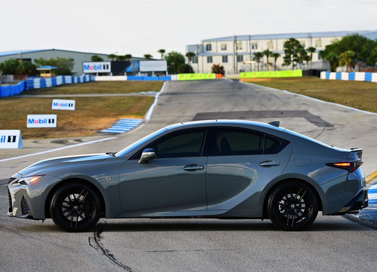 2022 - LEXUS IS 500 F SPORT PERFORMANCE LAUNCH EDITION, foto 11