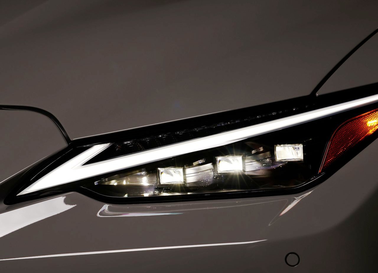2022 - LEXUS IS 500 F SPORT PERFORMANCE LAUNCH EDITION, foto 36