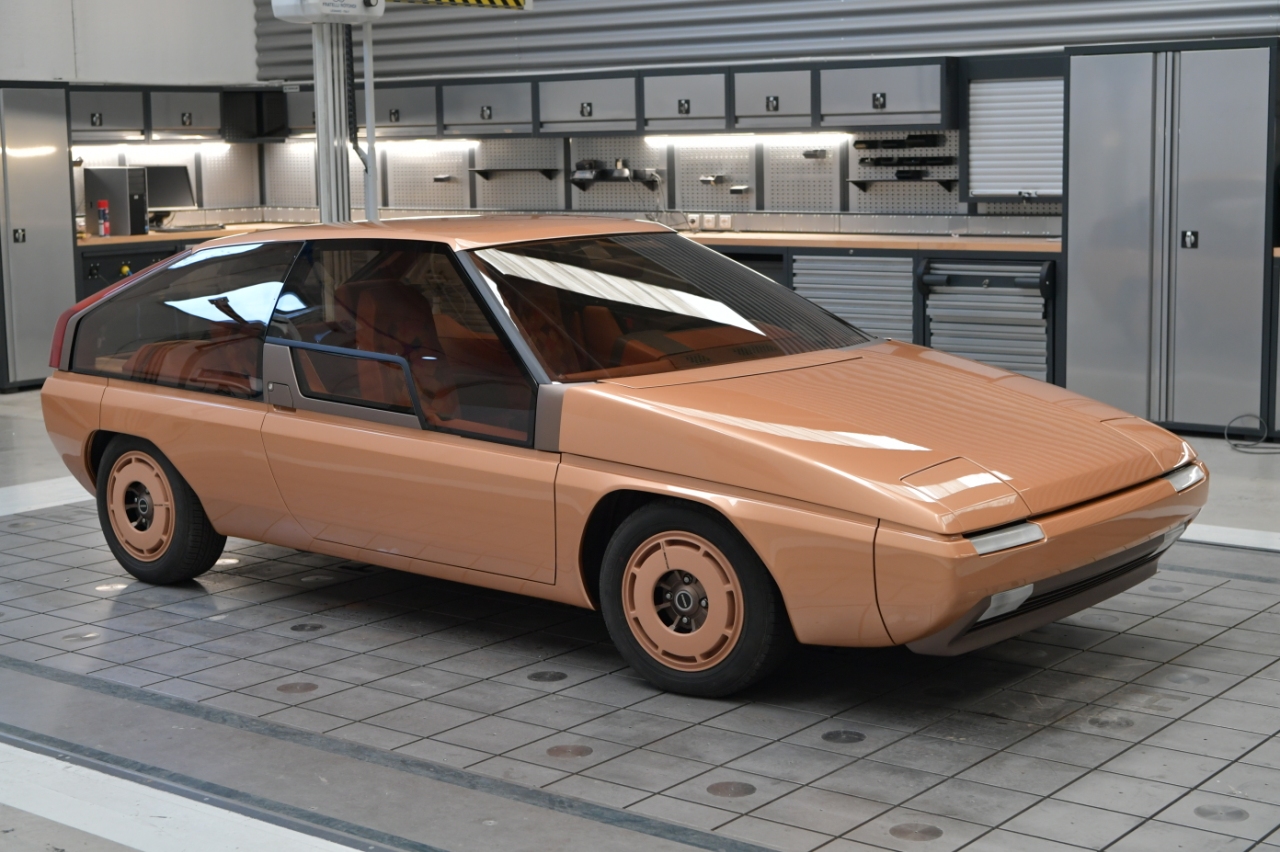 1981 - MAZDA MX-81 ARIA, foto 1