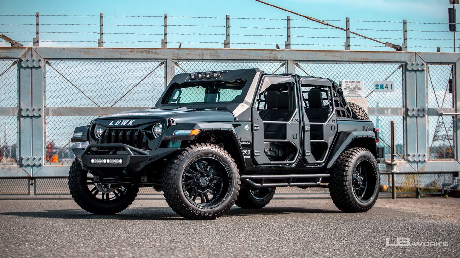 JEEP WRANGLER BY LIBERTY WALK, foto 1