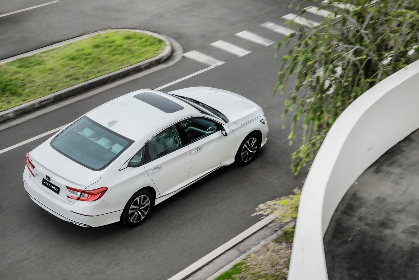 2021 - HONDA ACCORD e:HEV, foto 11