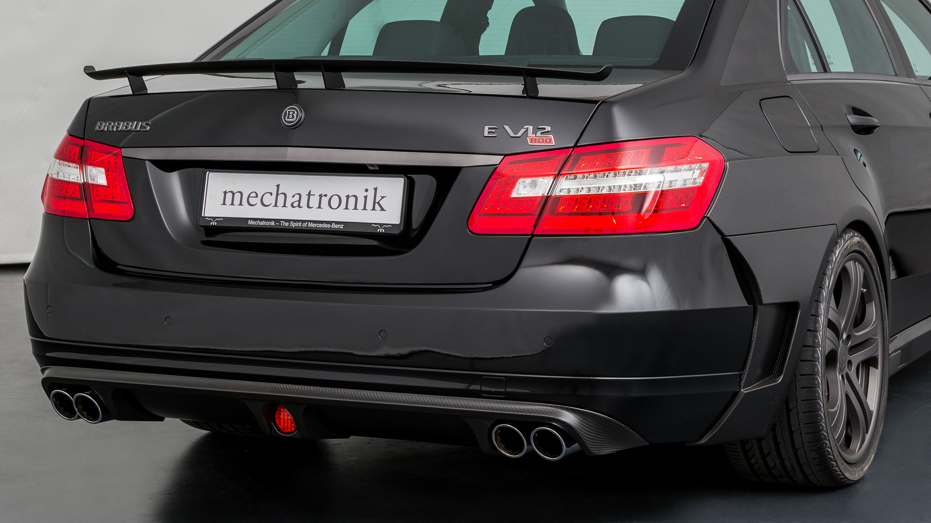 MERCEDES-BENZ E V12 BRABUS 800, foto 9