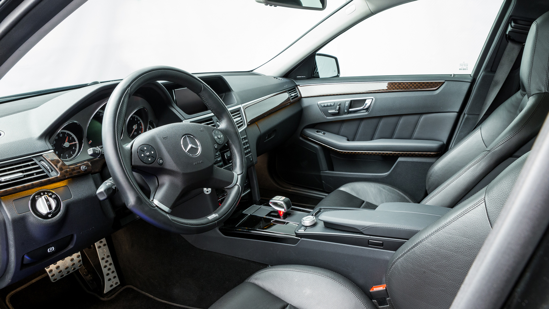 MERCEDES-BENZ E V12 BRABUS 800, foto 11