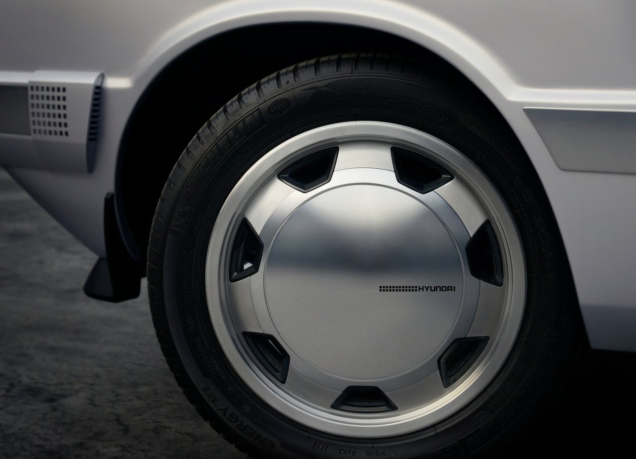 HYUNDAI PONY EV HERITAGE CONCEPT, foto 24