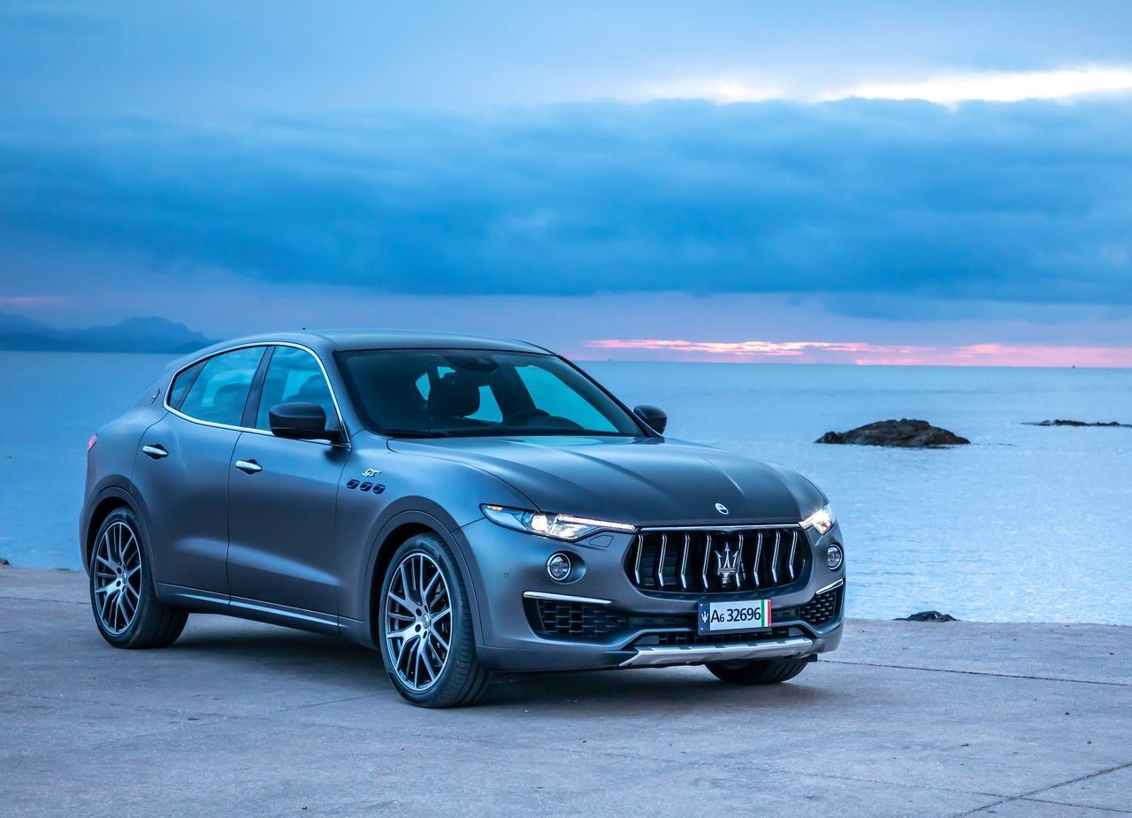 MASERATI LEVANTE HYBRID, foto 2
